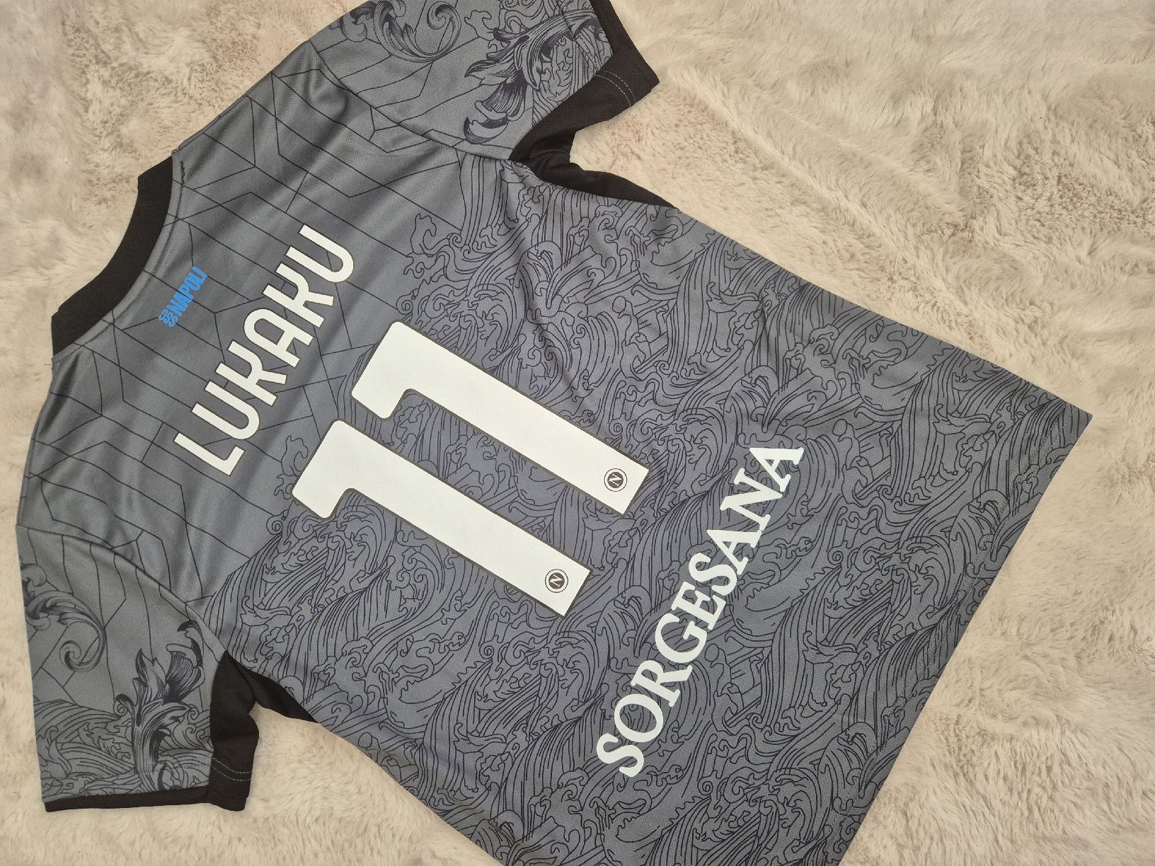 Canottiere & Pantaloni: Maillot Napoli Lukaka Taille L – Usato da Réchy venduto da Sebastien.Zambaz 1