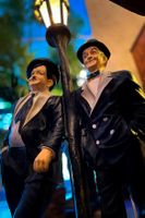 Laurel & Hardy „Dick und Doof“ Figuren mit Strassenlaterne