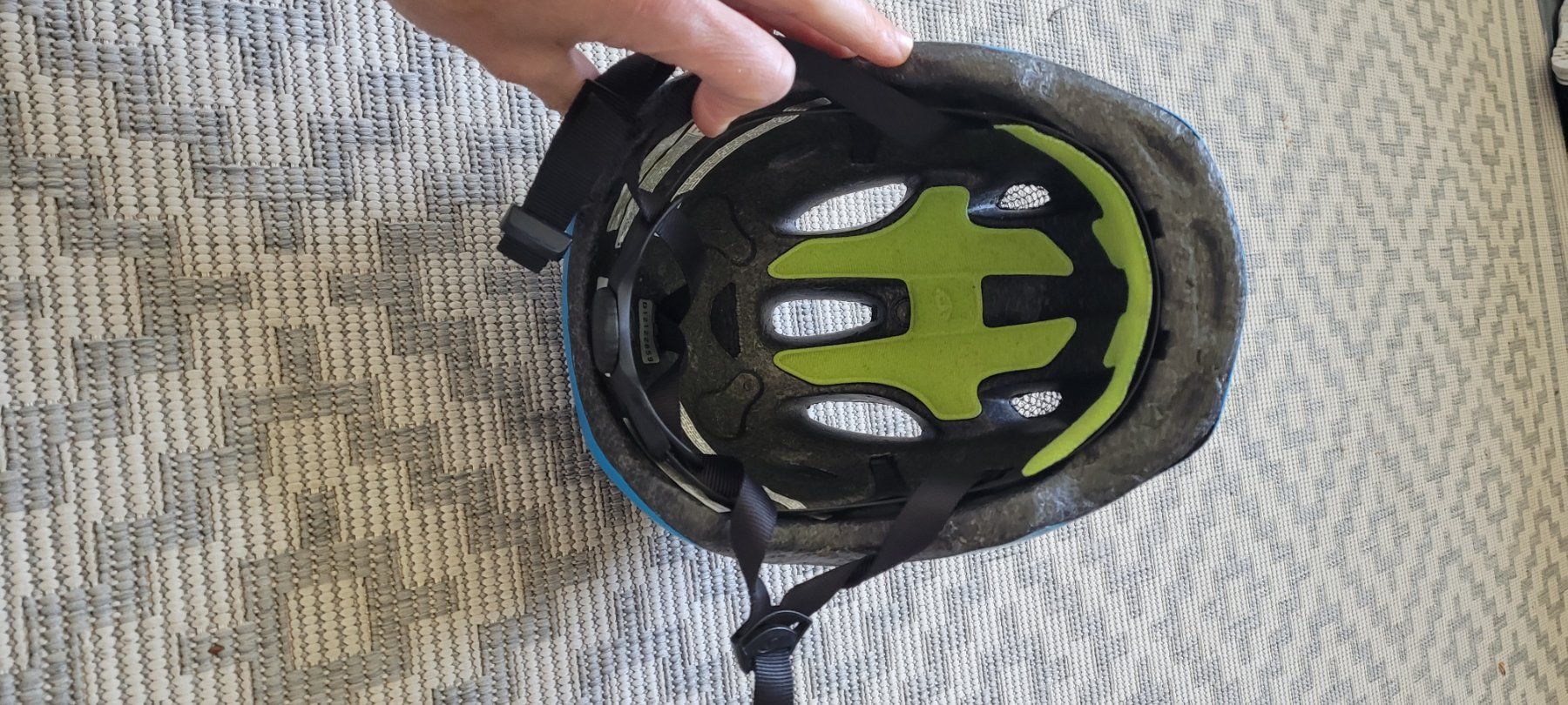 Helme: Giro Velohelm Kinder Grösse 49 - 53cm – Gebraucht aus Windisch von roumetm 2