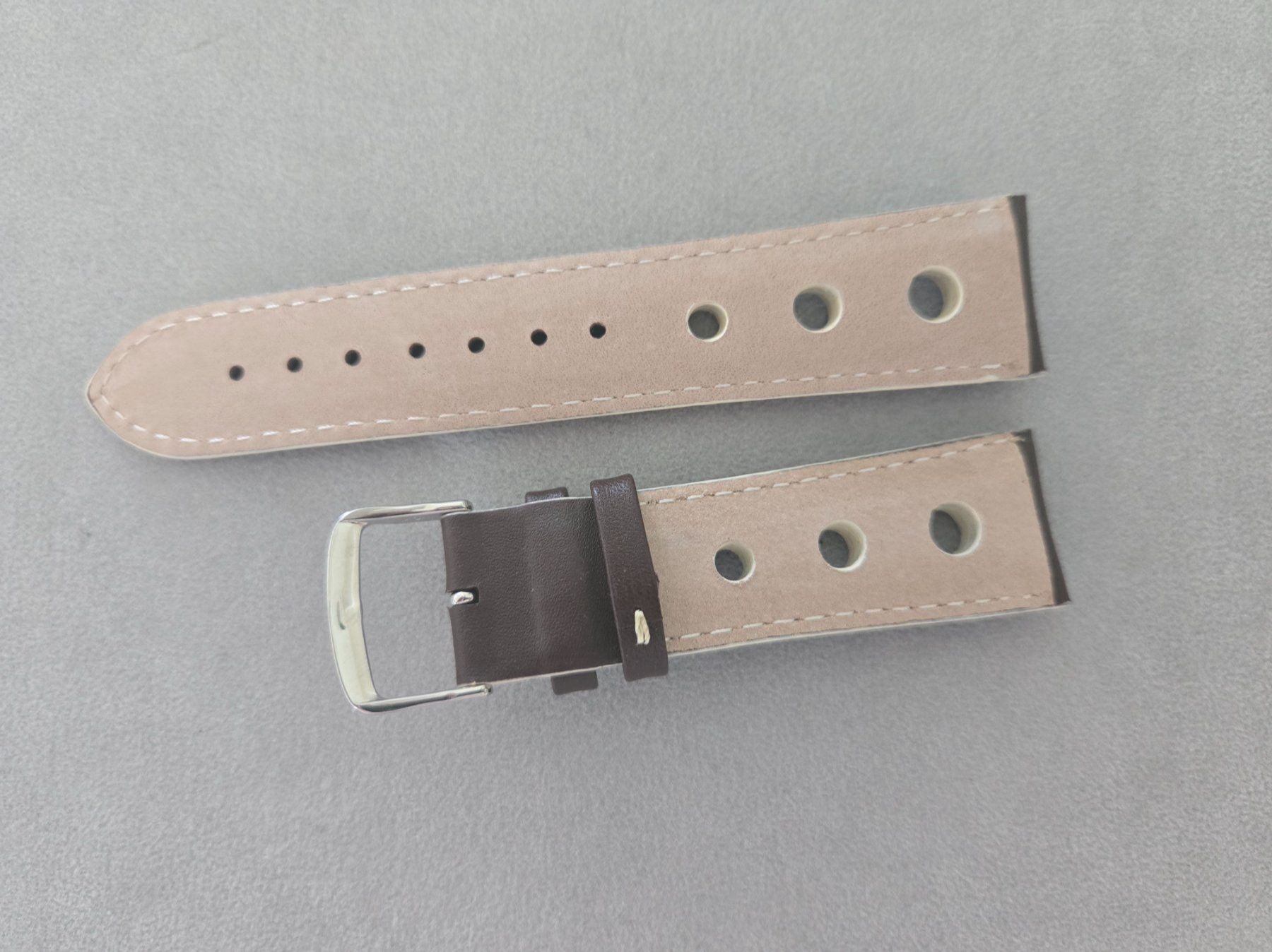 Bracciali & Braccialetti: Uhrenlederband 22mm dunkelbraun – Nuovo (secondo la descrizione) da Chabrey venduto da Horology 1