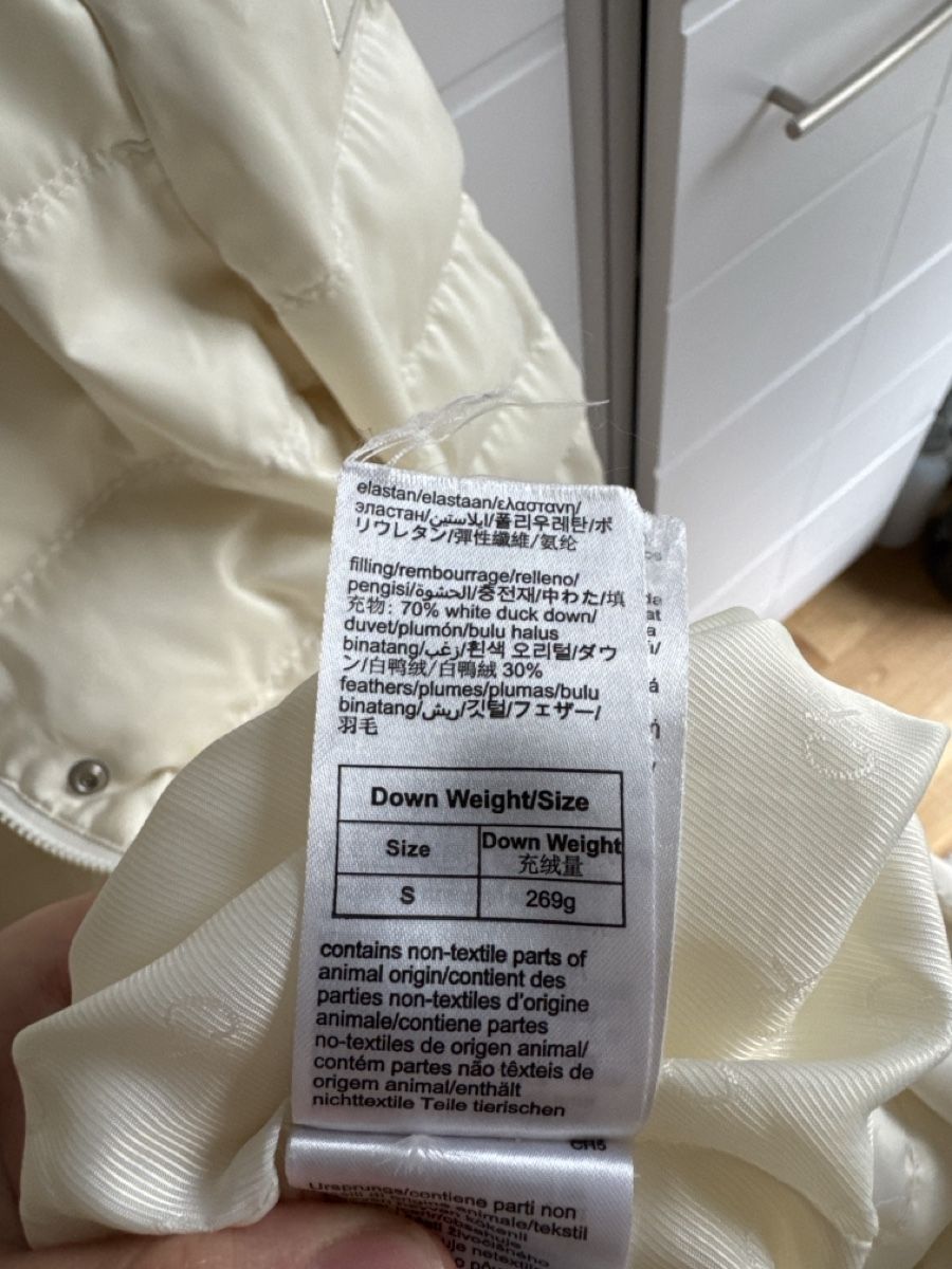 Calvin Klein Cappotti: Calvin Klein Daunenmantel, Grösse S – Usato da Zürich venduto da and_5bzx 4
