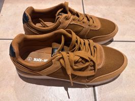 1 paire soulier Beach-Montain taille 41, état de neuf