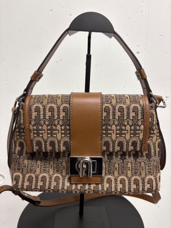 Furla Tasche Charlotte braun Logo Muster Stoff Textil