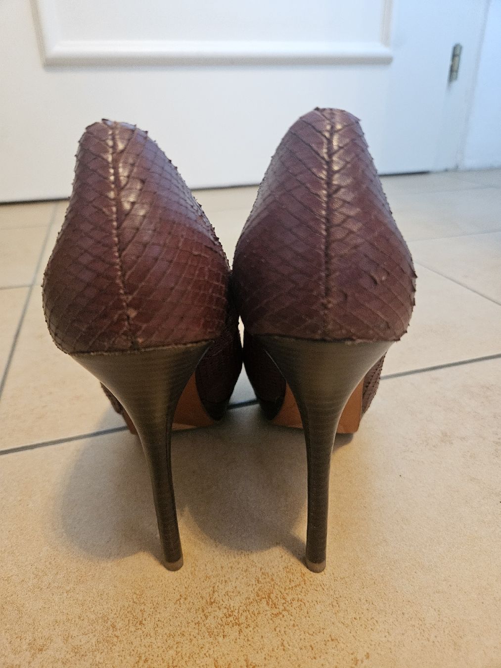 Zara Scarpe da donna: Zara Basic Collection Pumps Plateau dunkelrot Grösse 38 – Usato da Steckborn venduto da suz_v2v6 4