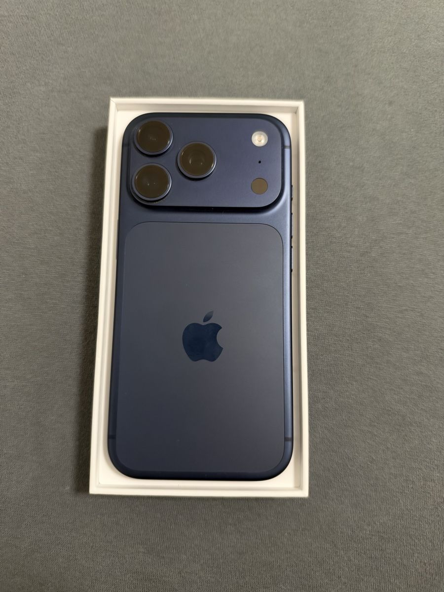 Apple Portables: Apple iPhone 17 Pro blau 256 GB – D'occasion à Dagmersellen par raf_2bxh 2