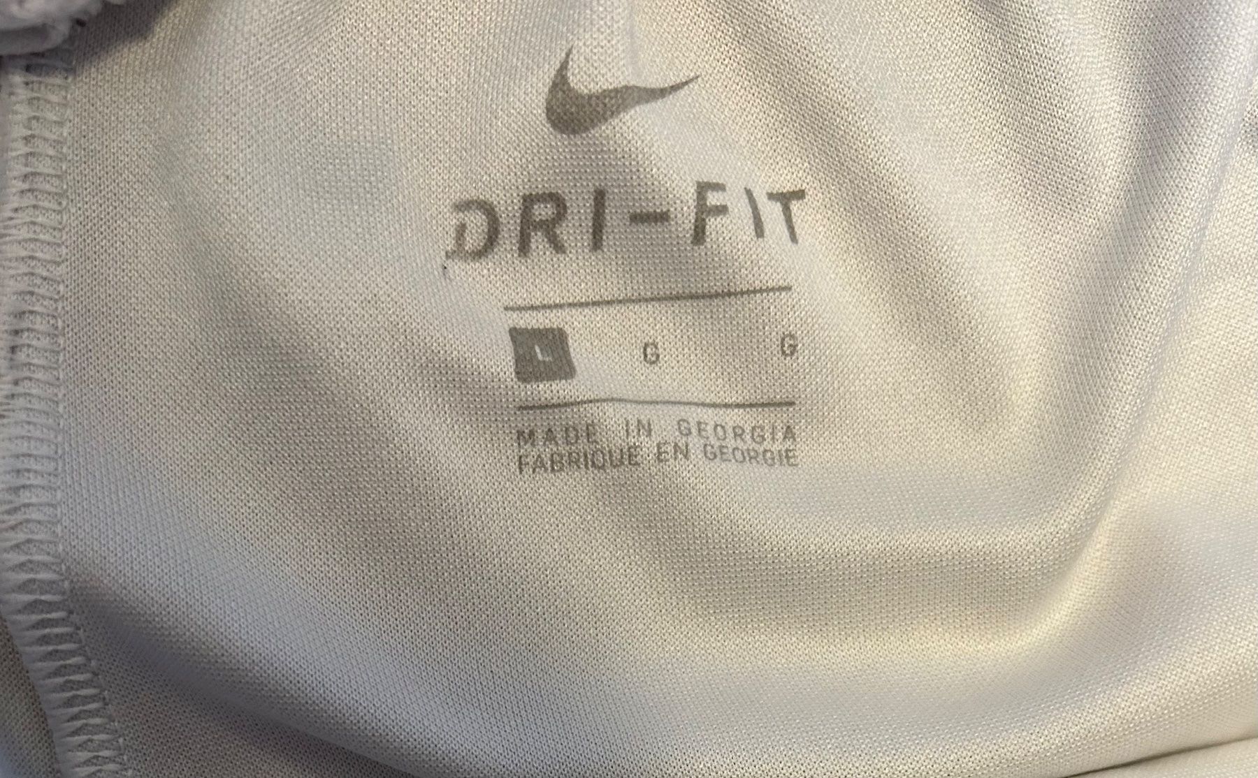 Nike Pantaloni: FCZ Matchhosen – Usato da Uerikon venduto da Petersli 2