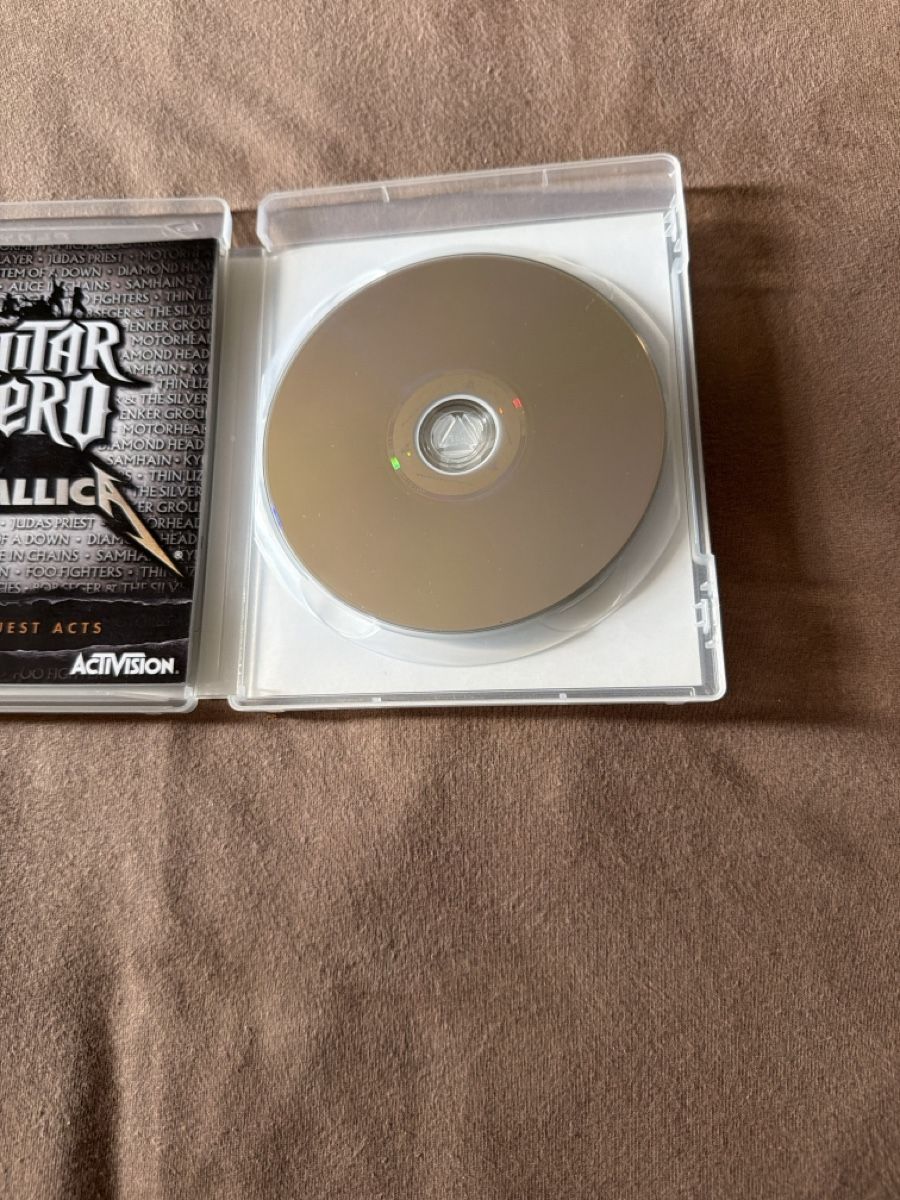 Jeux: Guitar Hero MetallicA – D'occasion à Sementina par bru_vpp5 3