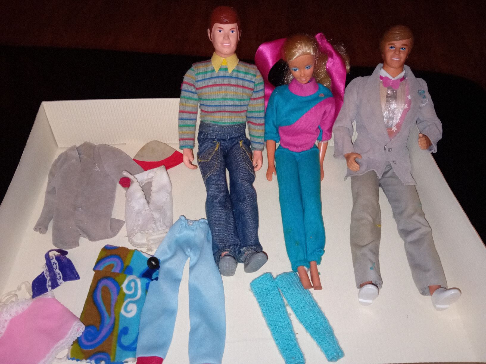Bambole: abiti vintage Barbie + di 80 pezzi – Usato da Biasca venduto da Old_6blh 5