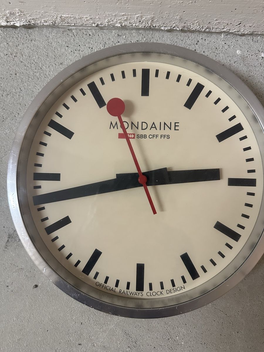 Mondaine Uhren: Wanduhr – Gebraucht aus Nürensdorf von maqopaqo 1