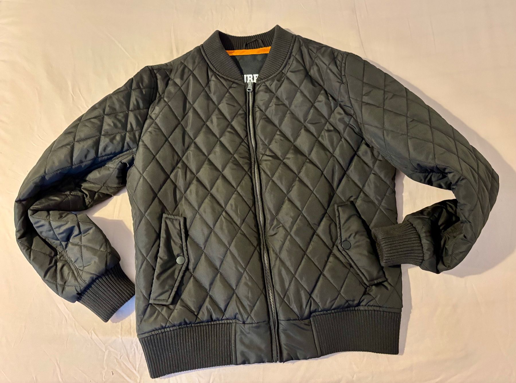 Urban Outfitters Jacken: Veste bomber noire Urban, taille L – Neu (gemäss Beschreibung) aus Losone von courrier 5