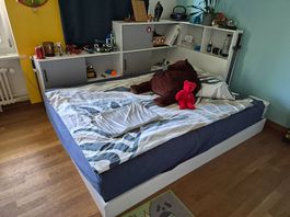 Jugendbett / Doppelbett mit viel Stauraum (Eigenbau)