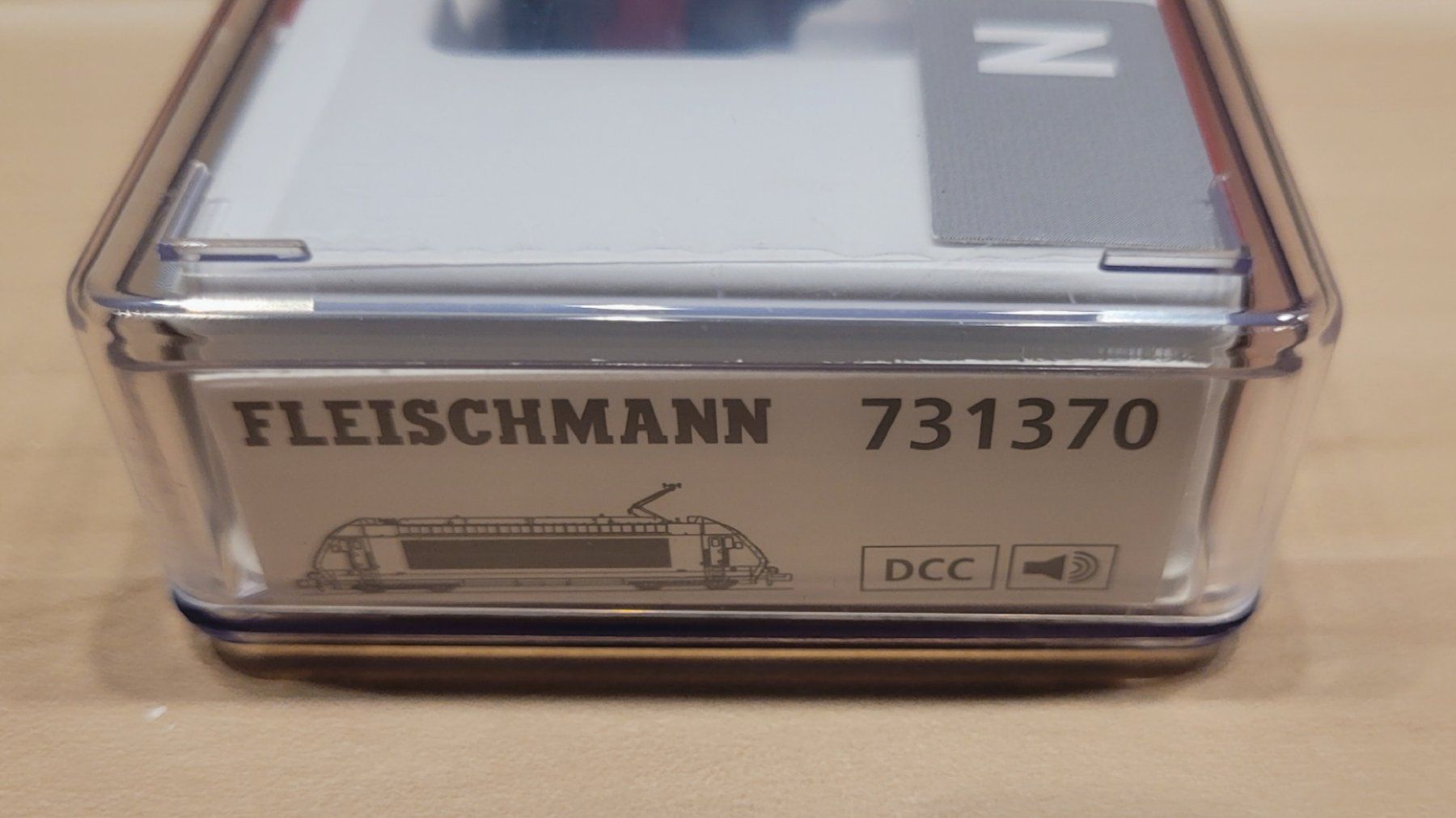 Fleischmann Modellini di ferrovie: Fleischmann 731370 SBB Re 460 085-4 "Pilatus" Digital/Sound – Nuovo e nell'imballaggio originale da Bremgarten AG venduto da Sportivo2007 2