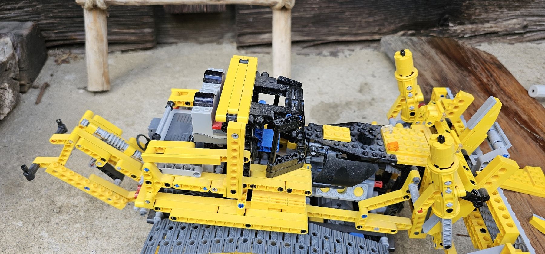 Lego Baukästen: LEGO Technic Bulldozer – Gebraucht aus Ferden von jemyce 3