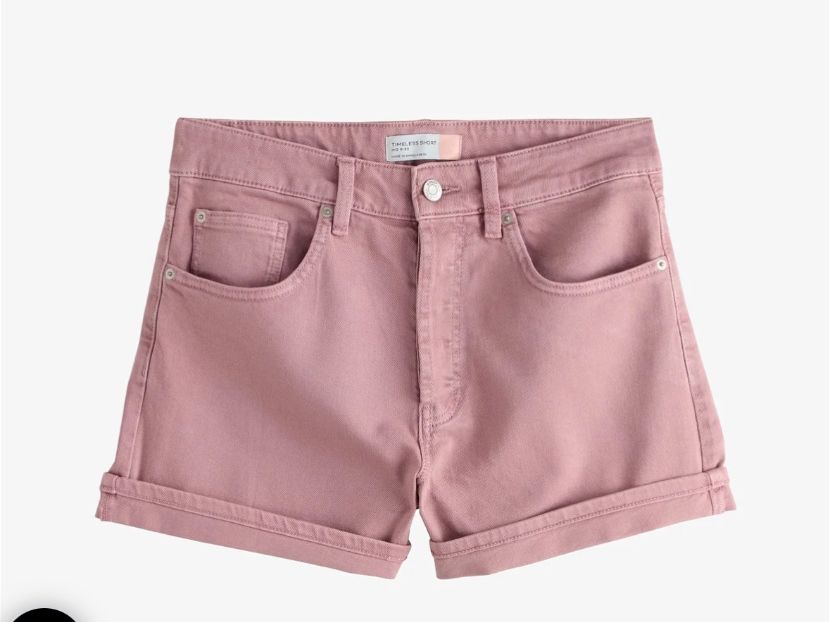 Next Kleiderpakete: 4 Shorts von Next Grösse 38 – Gebraucht aus Ganterschwil von crt_8h66