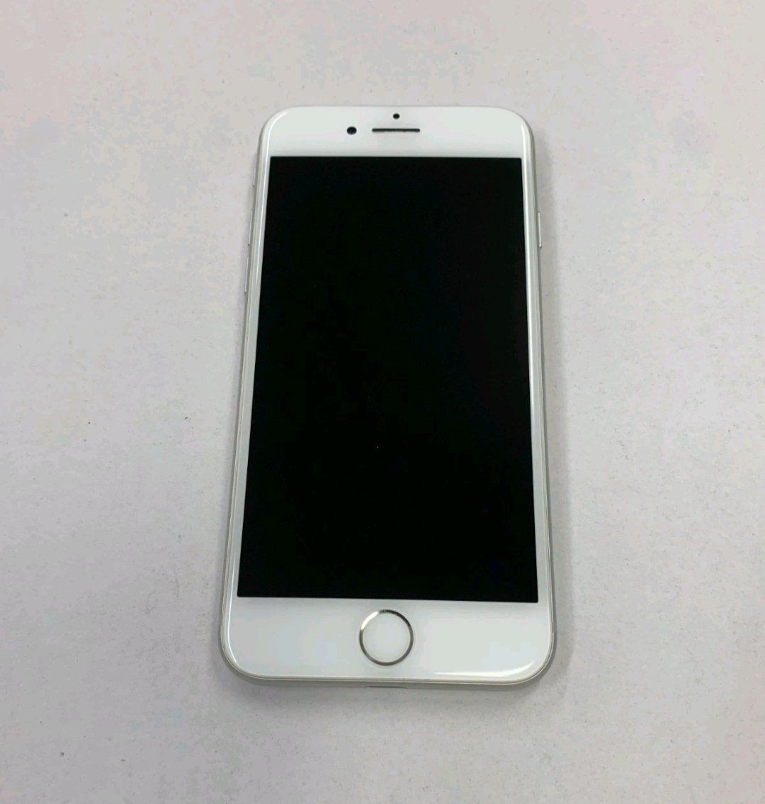 Apple Handys / Smartphones: Iphone 8 (64GB) Akku 100% – Gebraucht aus Luzern von Waince786 3