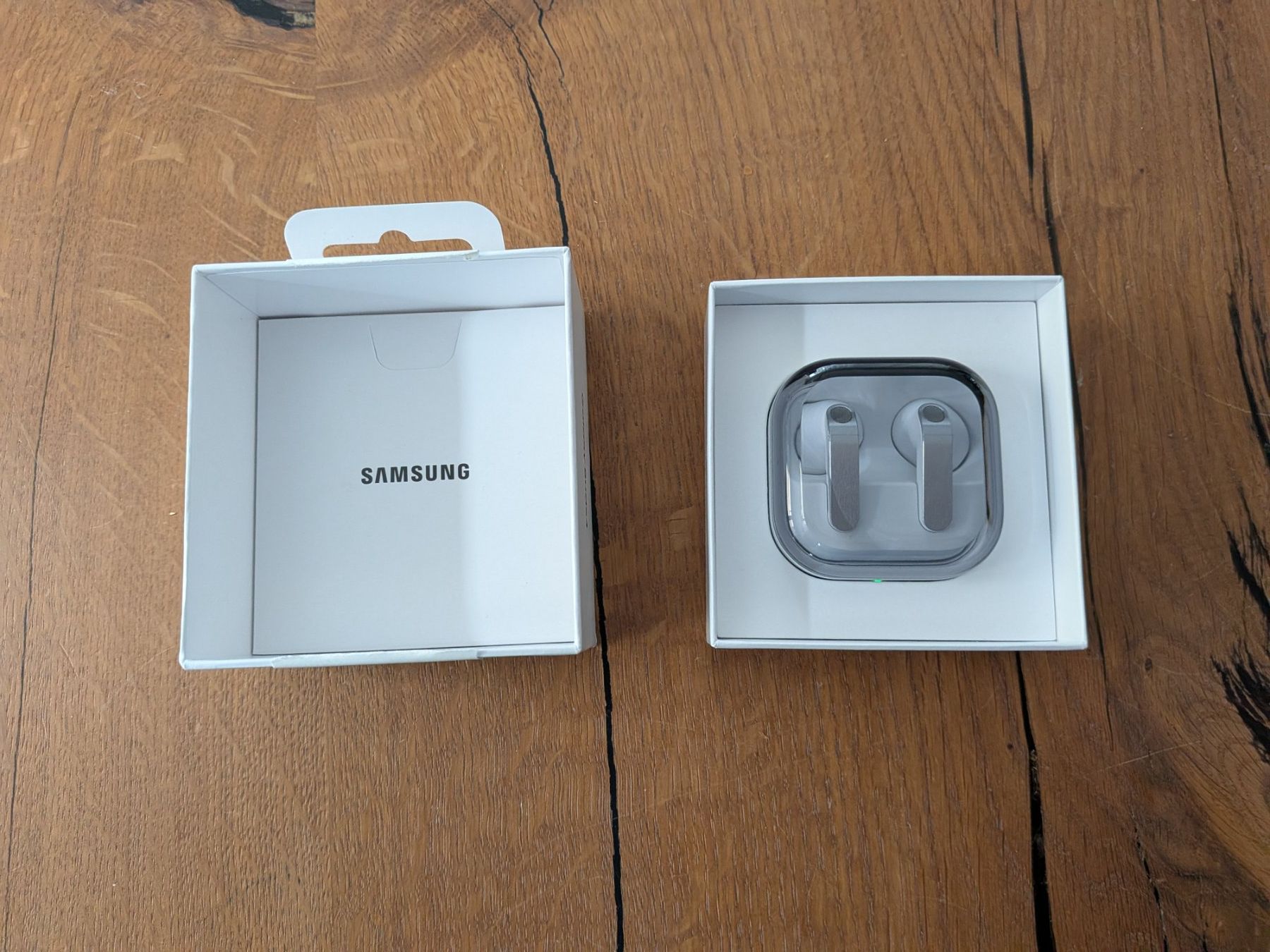 Samsung Kopfhörer: Samsung Galaxy Buds 4 – Neu (gemäss Beschreibung) aus Zäziwil von gerbwa01 3