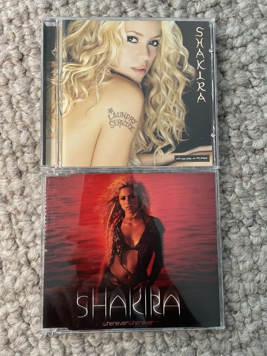 CD: 2x Shakira – Nuovo (secondo la descrizione) da Reinach AG venduto da trigger7811