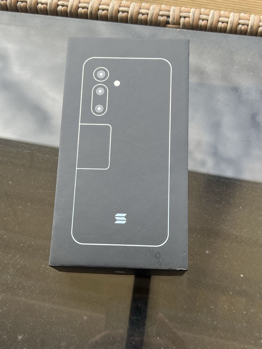 Telefoni cellulari / Smartphones: Solana Seeker Chapter 2 Phone Neu – Nuovo e nell'imballaggio originale da Oberhasli venduto da ivo_gk8x