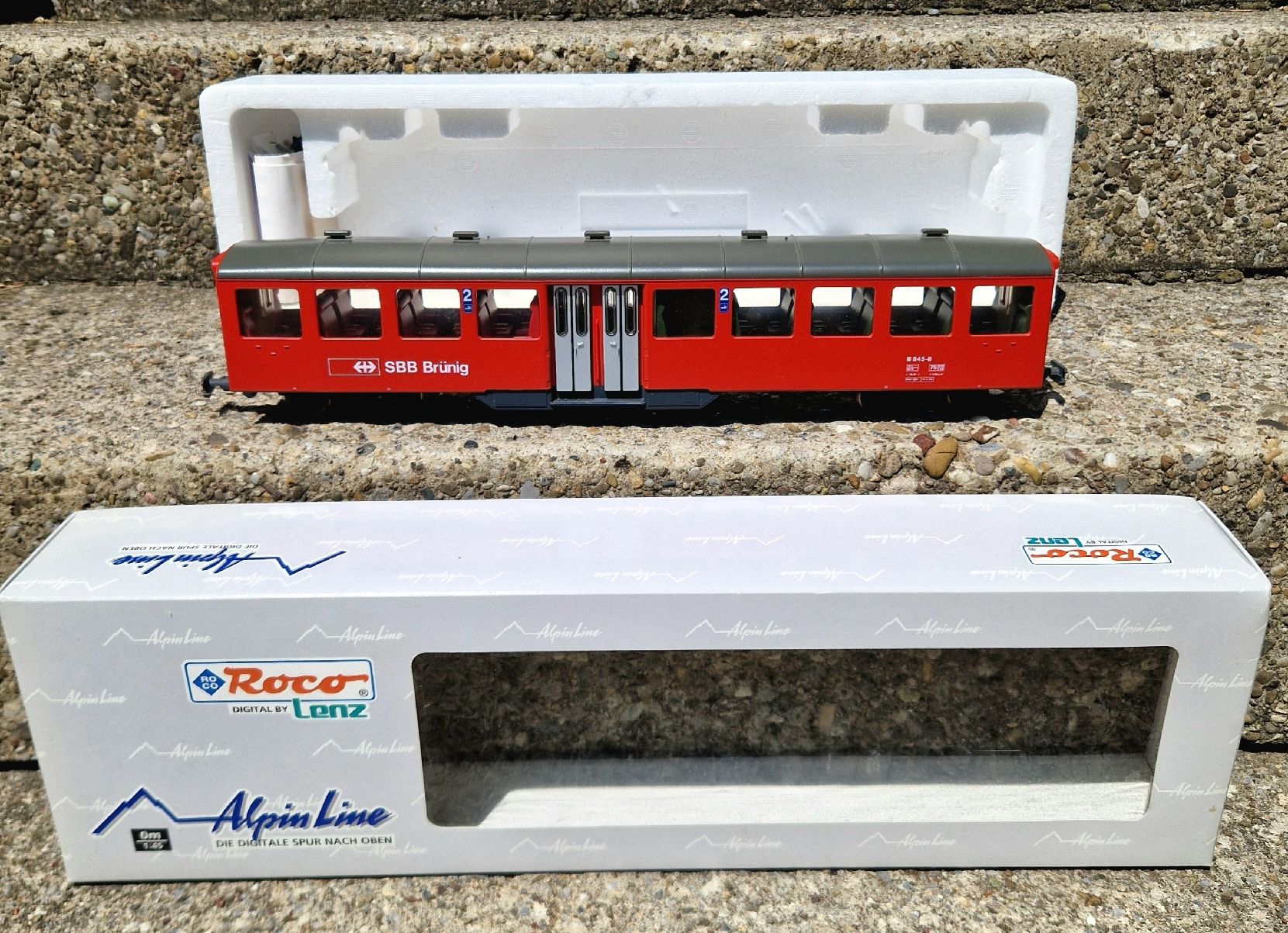 Roco Modelleisenbahnen: Roco Alpine Line Spur 0m Brünig Wagen – Gebraucht aus Jona von CPeti