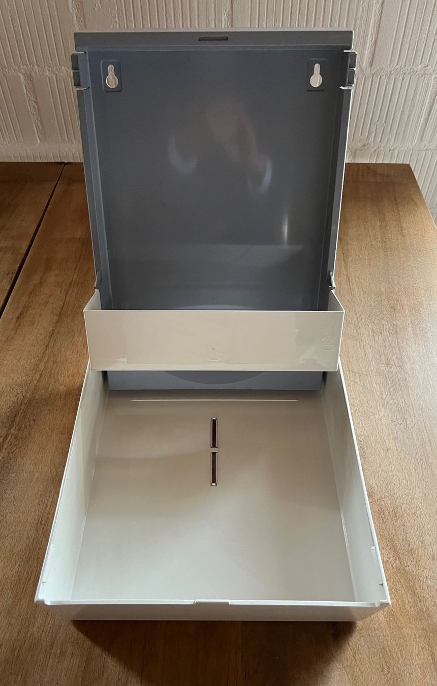Portasciugamani: LEVER Papierhandtuchspender – Usato da Muttenz venduto da Golden_Times 4
