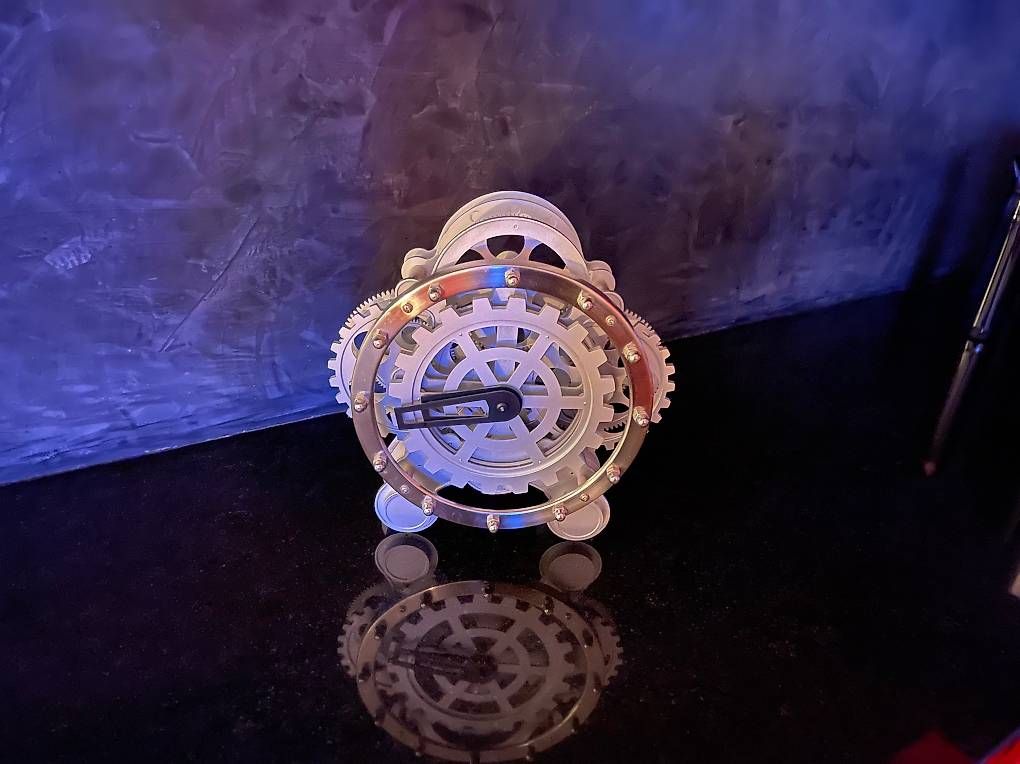 Orologi da terra & Orologi da parete: Orologio da tavolo Tisch Uhr  – Usato da Locarno venduto da jea_7xgf