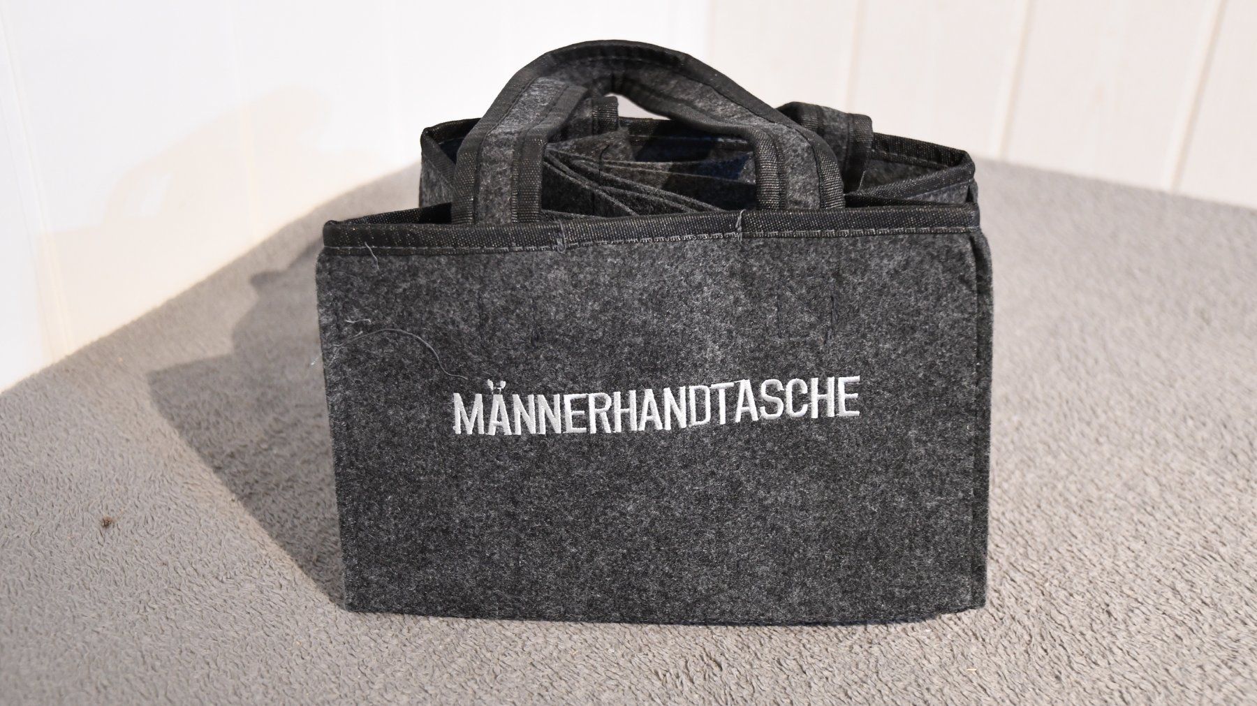 Borse: Männerhandtasche – Nuovo (secondo la descrizione) da Niederrohrdorf venduto da Voase