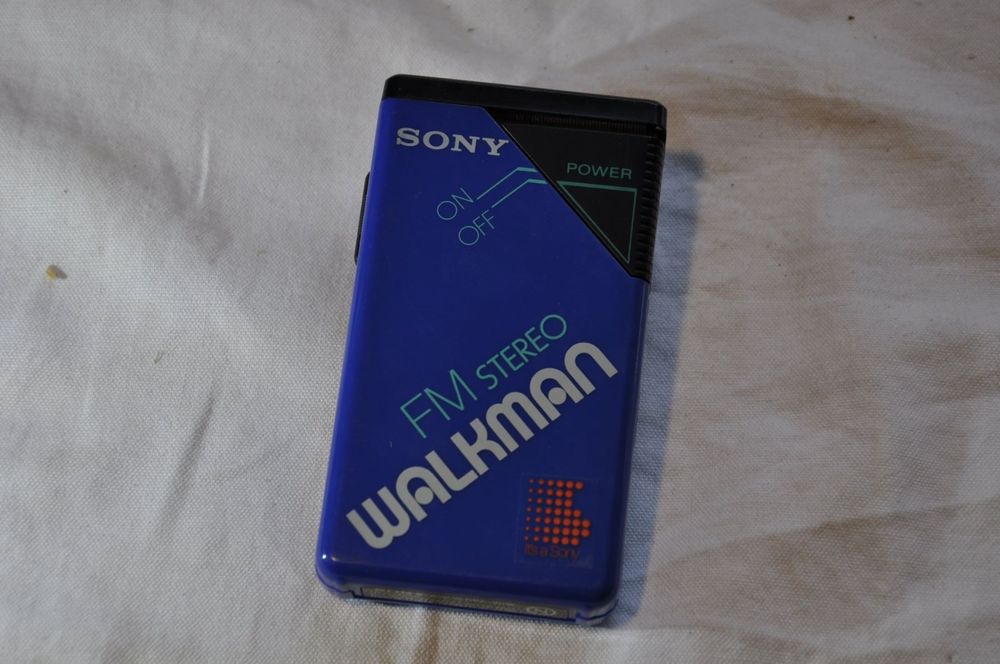 Walkman player Sony vintage WM -EX510 + curea de schimb și casete