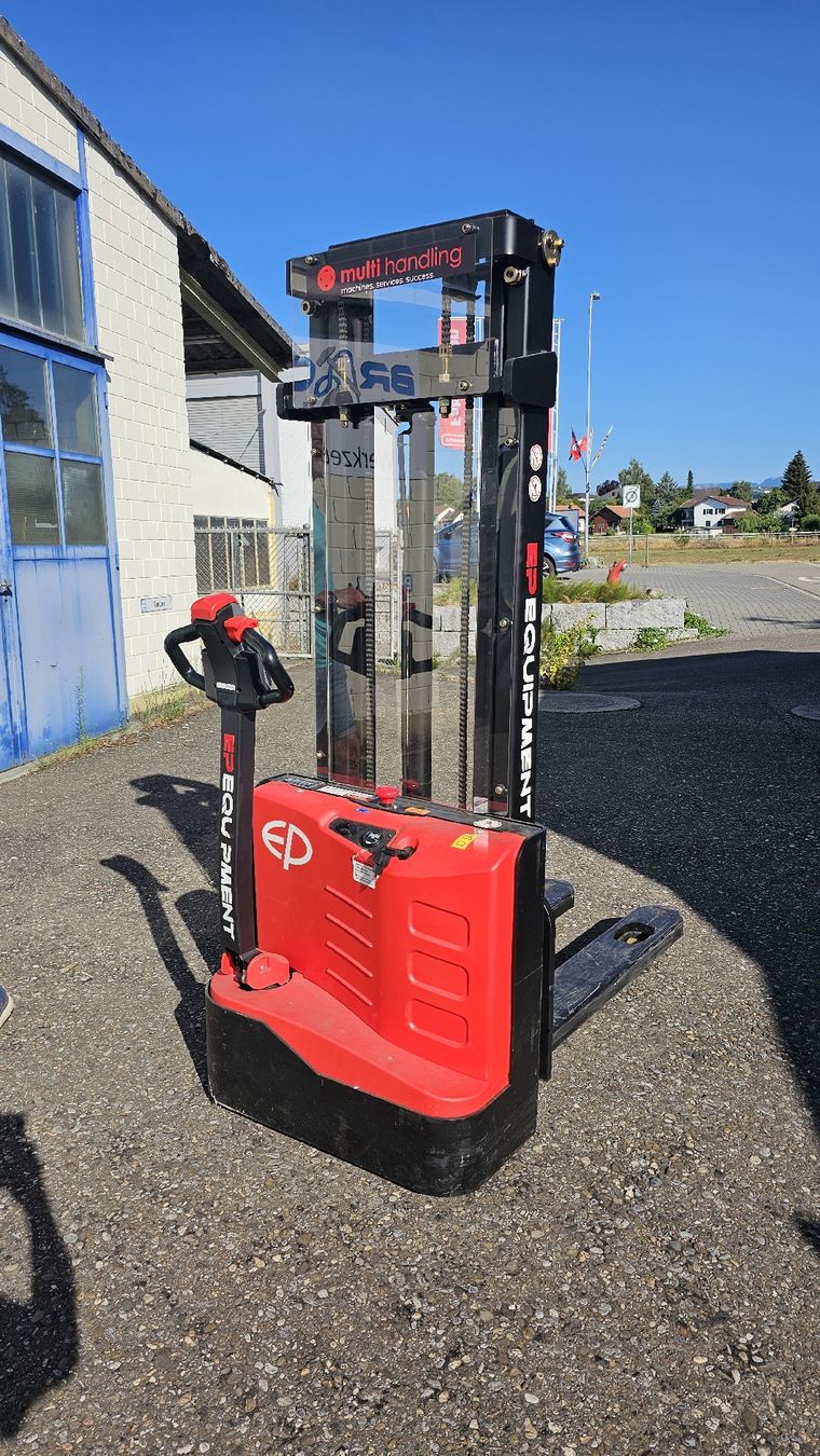 Gabelstapler & Hubwagen: Hubstapler Gabelstapler Hubwagen Stapler Elektrostapler – Gebraucht aus Jegenstorf von Bracher_Store 6