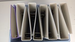 1 Violett, 8 Weiss, 1 Beige Ordner