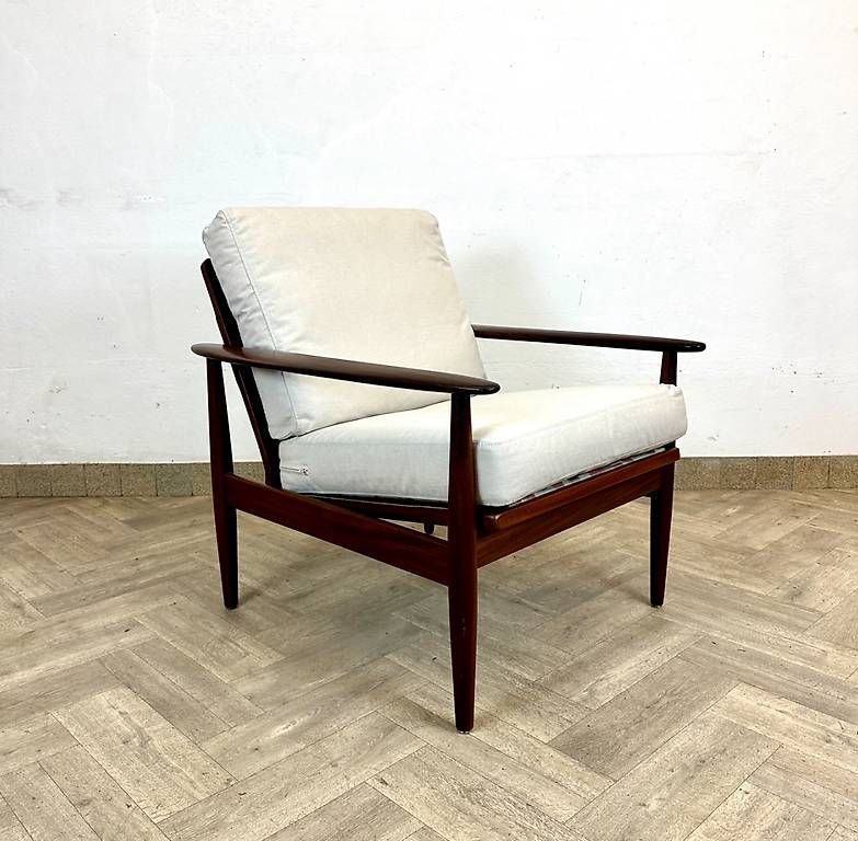 Poltrone: Mid Century danish teak Easy Chair – Usato da basel venduto da vintory.ch