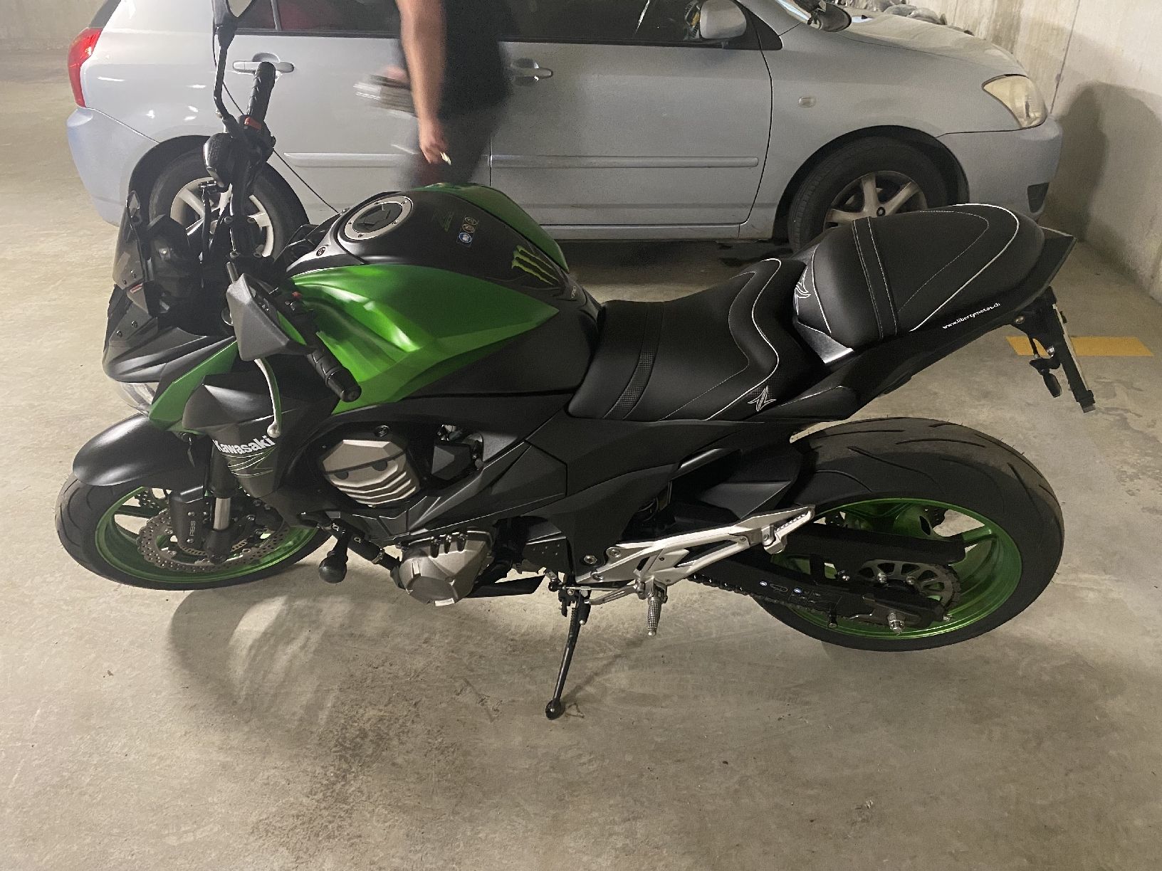 Kawasaki Strada: vend moto Kawasaki Z800E – Usato da Prez-vers-Siviriez venduto da GiovanniTenaglia 1