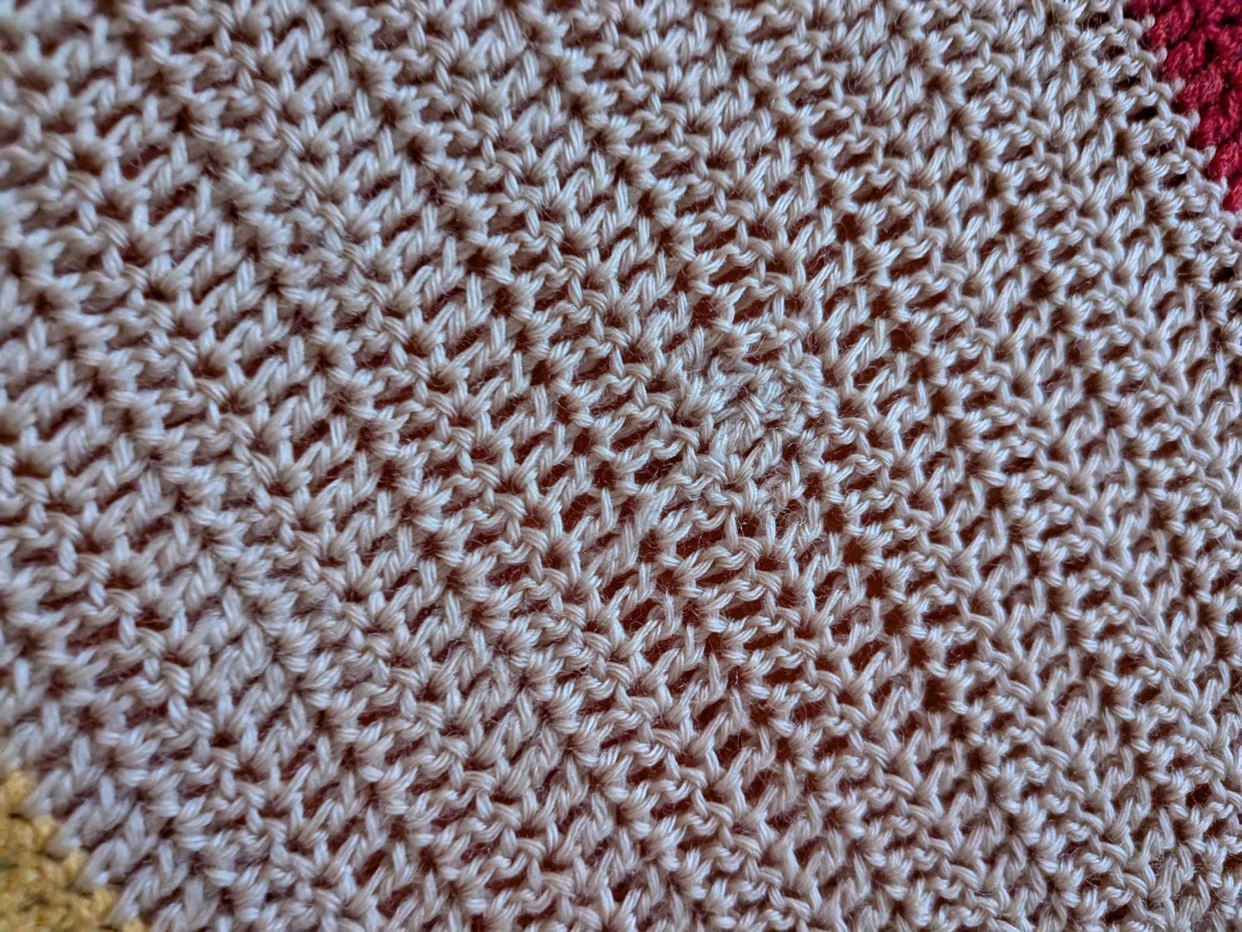 Coperte: Häkeldecke, Bett- oder Sofaüberwurf – Usato da Emmen venduto da magelan 2