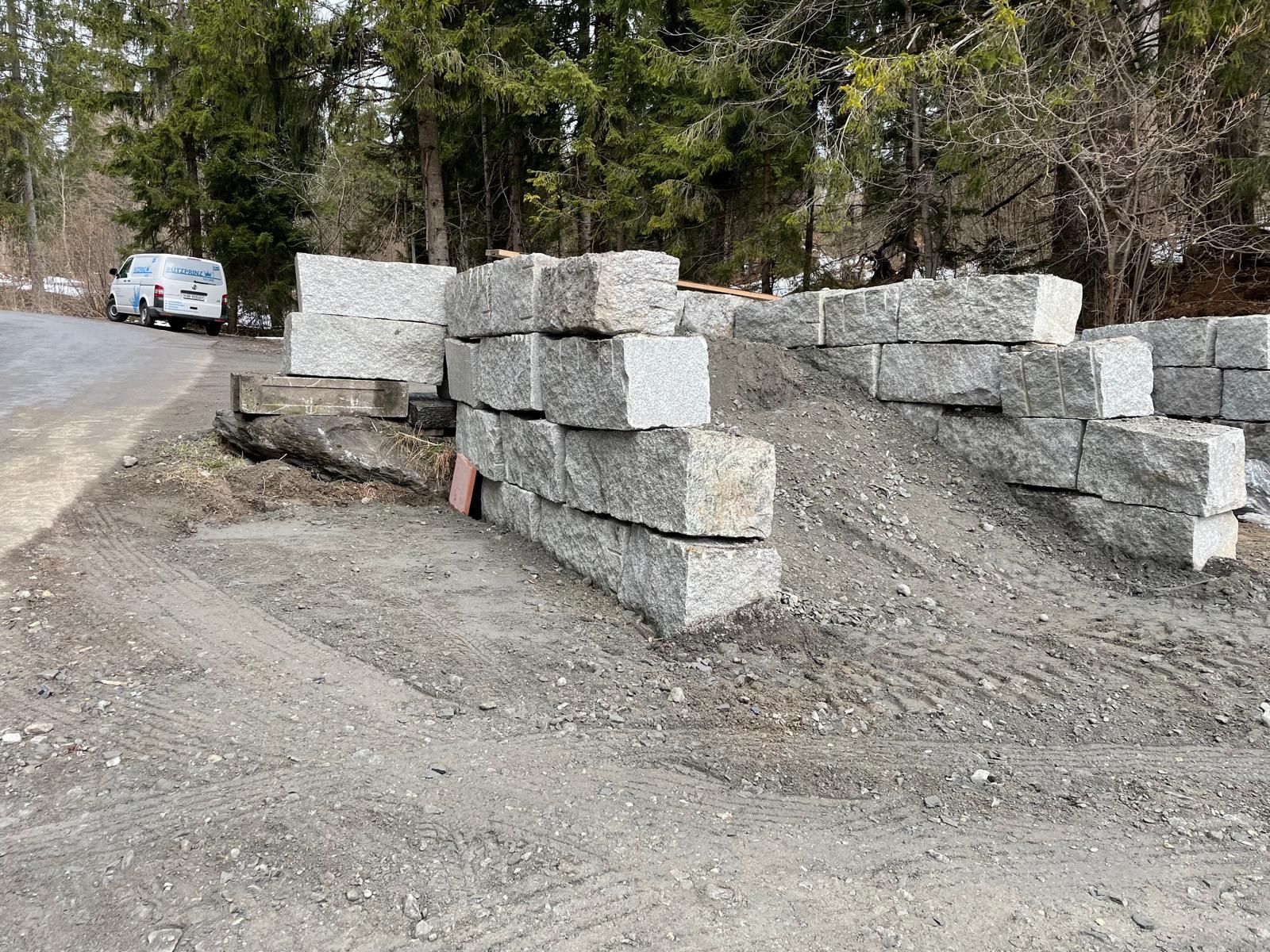 Pierres & tuiles: Blocksteine 50x50 cm, freie Länge – D'occasion à Flims Dorf par inf_dj8q 5