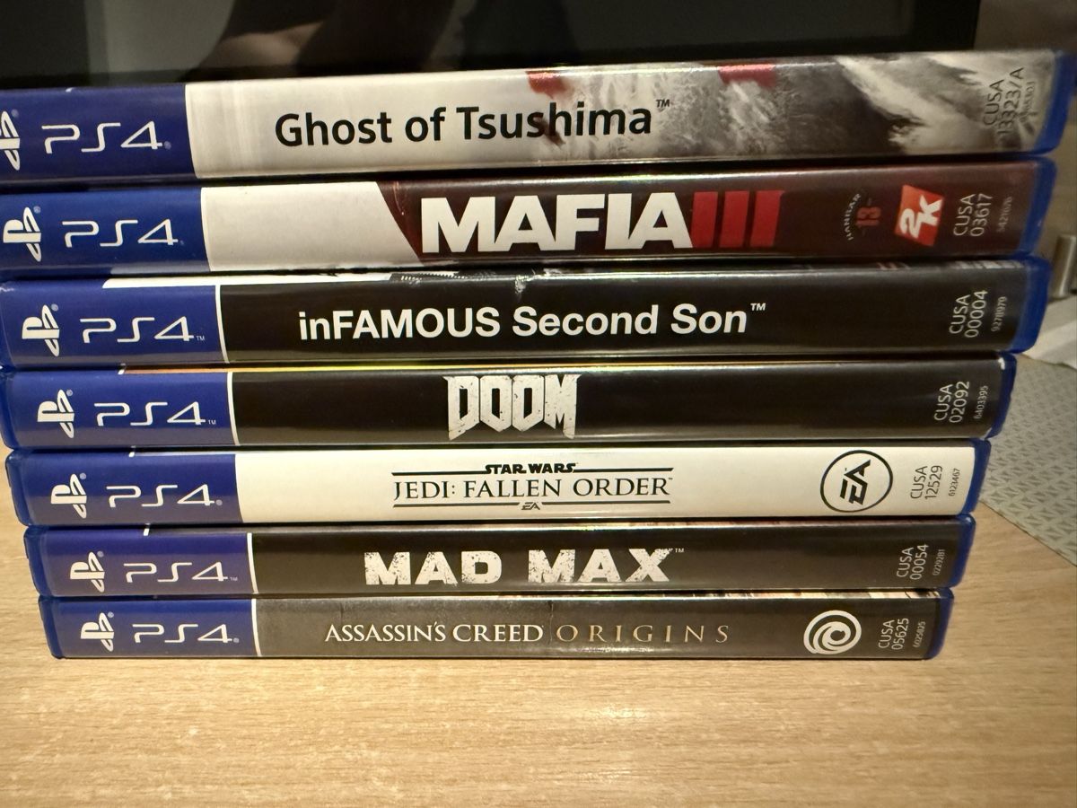 Spiele: PS4  Spielsammlung 7 Stk. – Gebraucht aus Dietikon von Molella