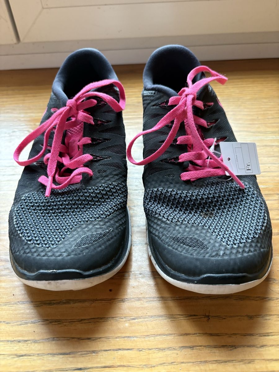 Nike Chaussures filles: NIKE FREE 5.0 Turnschuhe !! – D'occasion à Bauma par vorsteg01 1