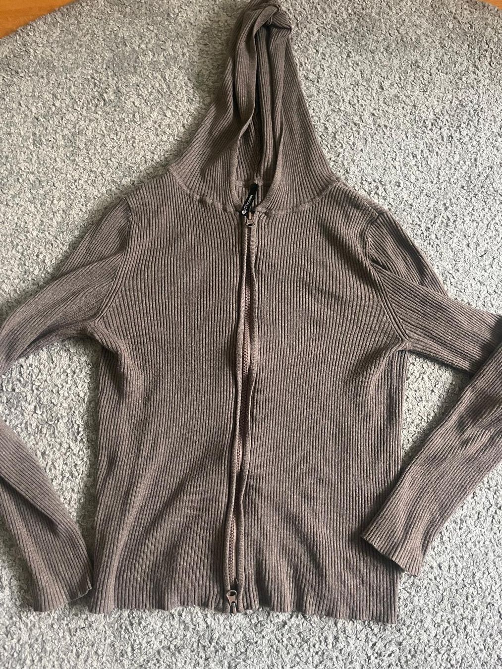 Giacche: Strickjacke mit Kapuze – Usato da Steffisburg venduto da ria_8kvp 2