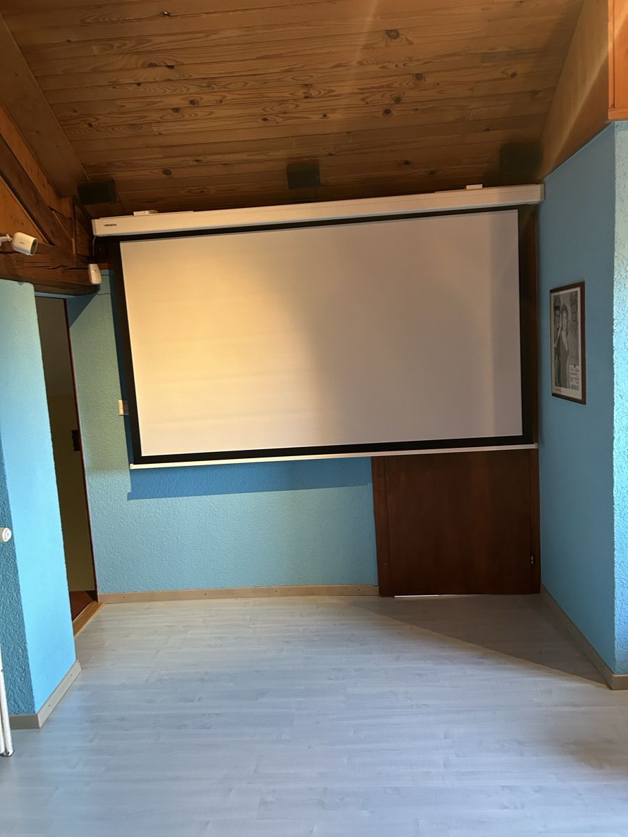 Sony Home Cinema: Home cinema complet Projecteur + Ecran – Usato da Lausanne venduto da lo_99 3