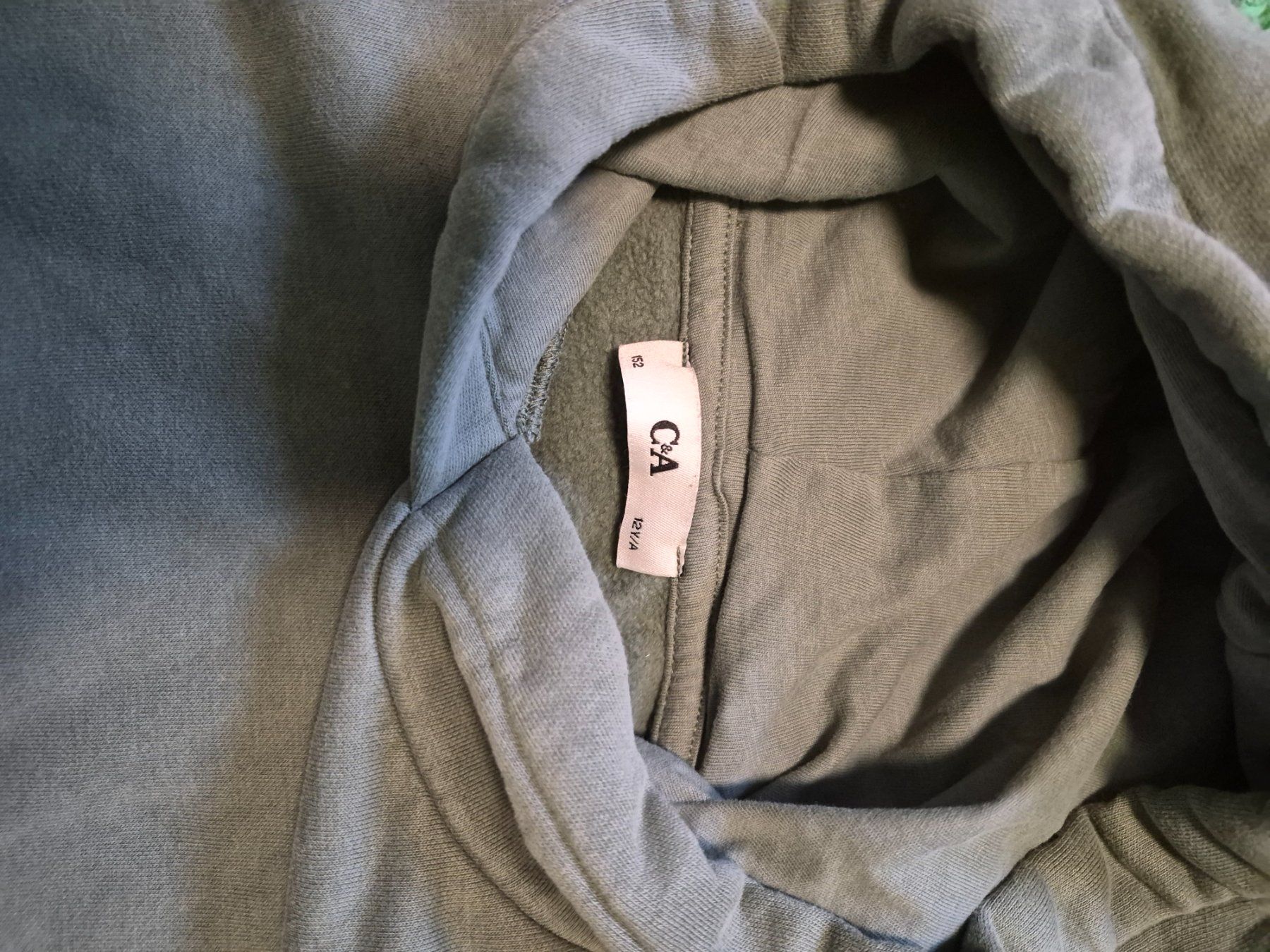 C&A Pullover & Sweatshirts: Kapuzenpullover – Gebraucht aus Wienacht-Tobel von Reg2 2