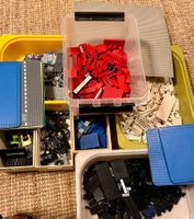 Super lot de pièces lego 5 couleurs y compris plaques