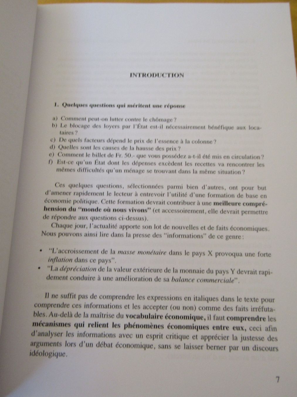 Libri: Eléments d'économie 3e édition – Nuovo (secondo la descrizione) da Delémont venduto da mamygateau 3