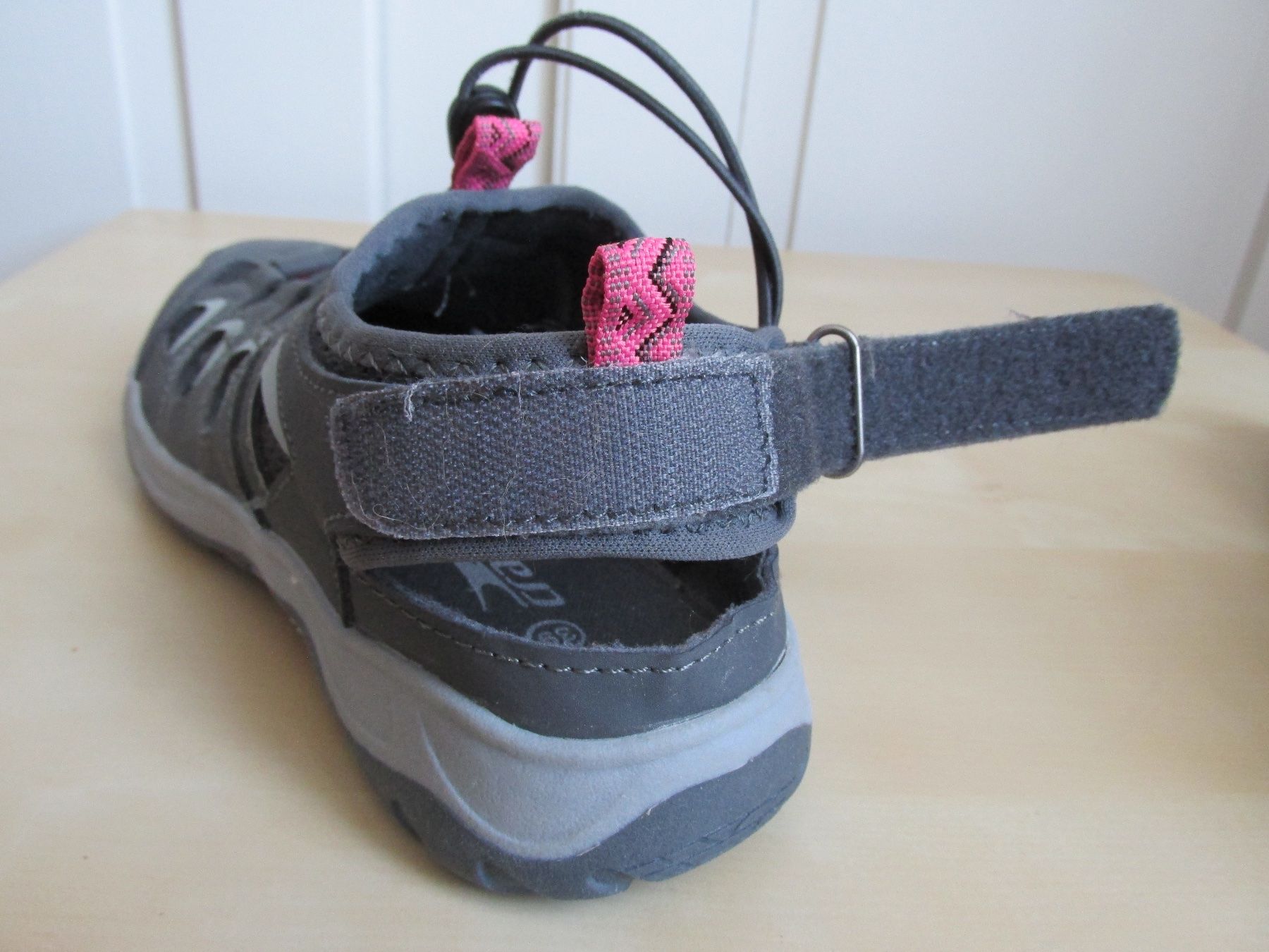 Scarpe da uomo: Sandalen crane Grösse 39 – Usato da Winterthur venduto da mat_q5d5 5