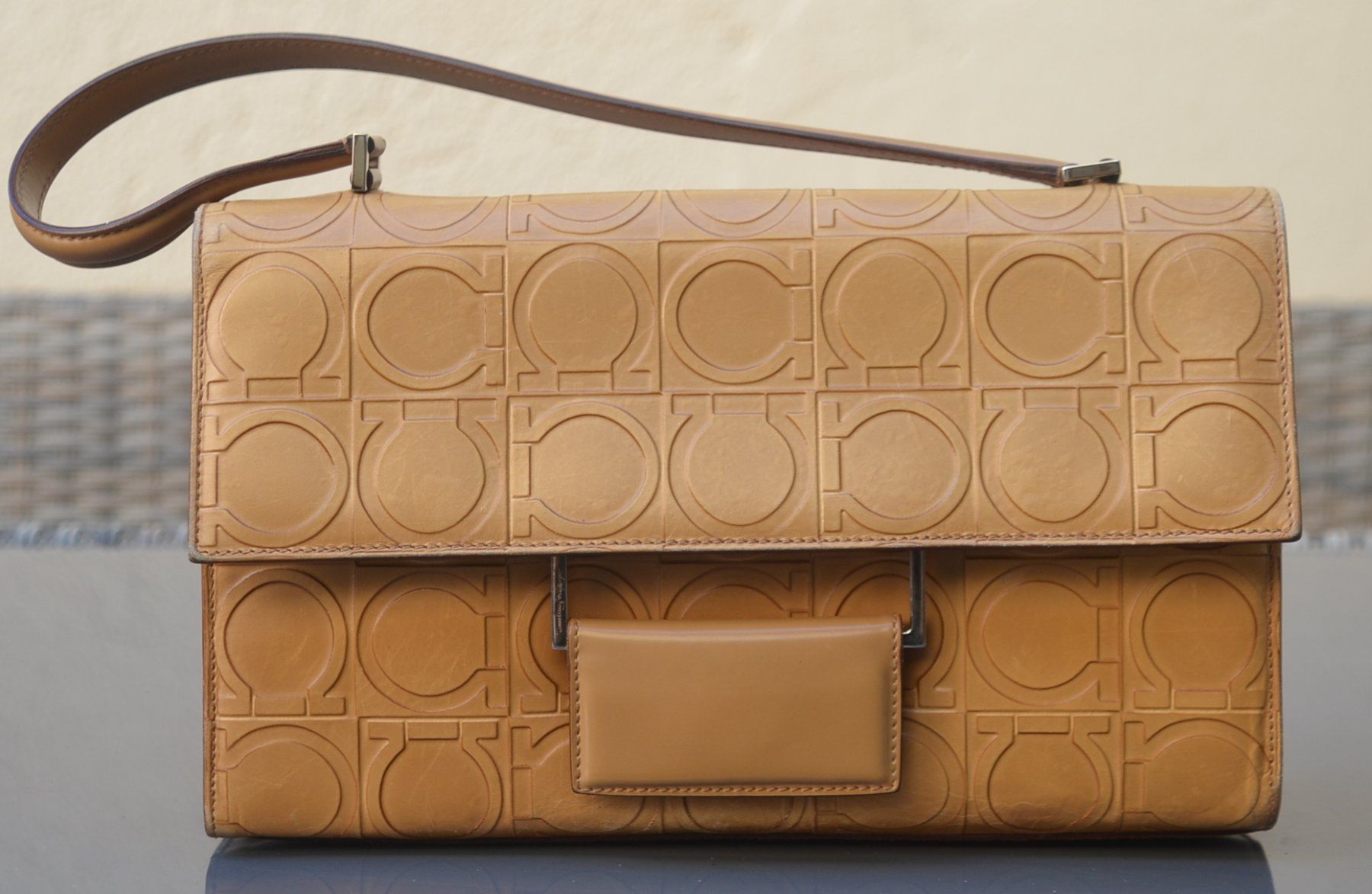 Salvatore Ferragamo Borse da donna: Salvatore Ferragamo Tasche / sac – Usato da Collonges venduto da arashee 1