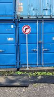 Signaltafel Abbiegen nach rechts verboten