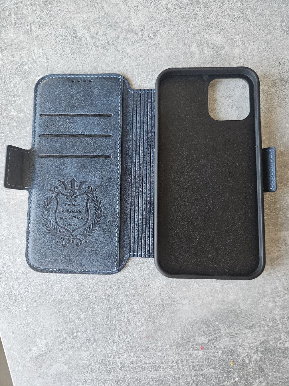 Cover & Protezioni schermo: Iphone Hülle SUTENI – Nuovo e nell'imballaggio originale da Unterkulm venduto da Kaeuzli 3