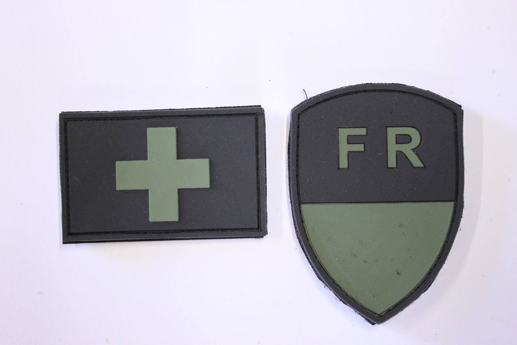 Placchette & Badge: Insignes Tactique CH + FR – Nuovo (secondo la descrizione) da La plaine venduto da 762
