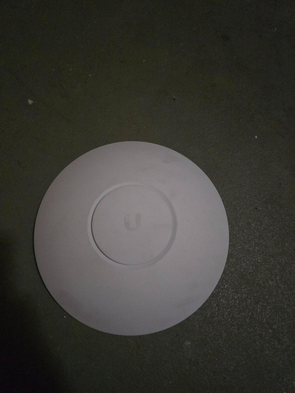 Ubiquiti Modem & Router: Ubiquiti UniFi AP-AC-HD – Usato da Münchenbuchsee venduto da ModellBlitz