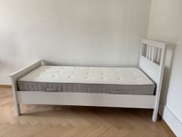 Lit une place + matelas 