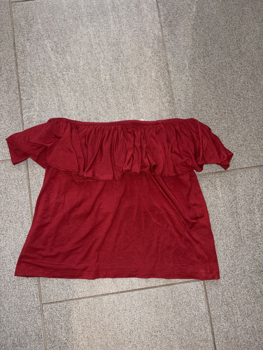 Top: Top donna rosso taglia S-M – Usato da Vicosoprano venduto da kik_hb7f 1
