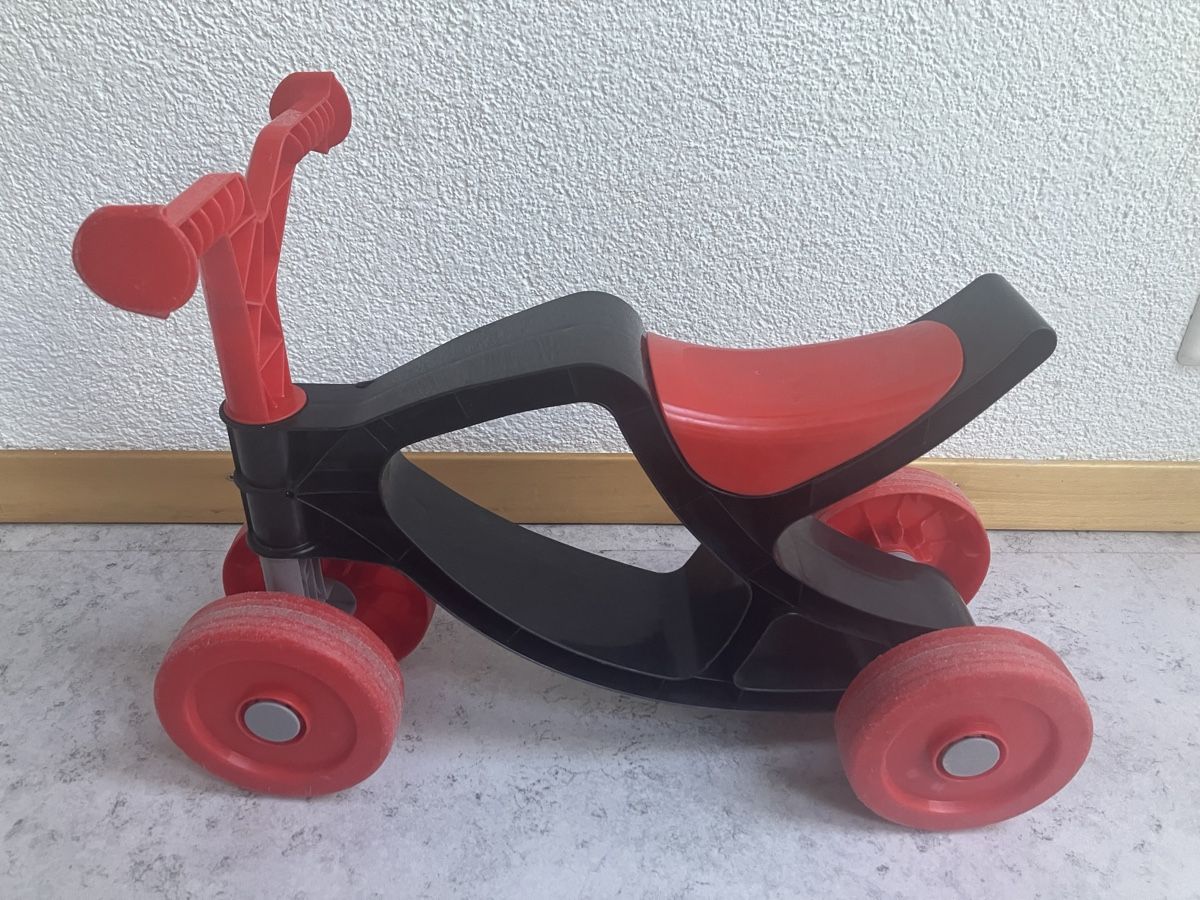 Veicoli per bambini: Rutschrad für Kleinkinder – Usato da Zürich venduto da koukalp