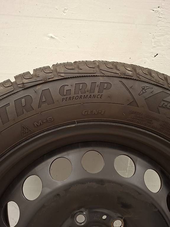 Pneumatici & Ruote complete: Winteräder Goodyear 205/60 4x – Usato da Birsfelden venduto da joe_26c6 3